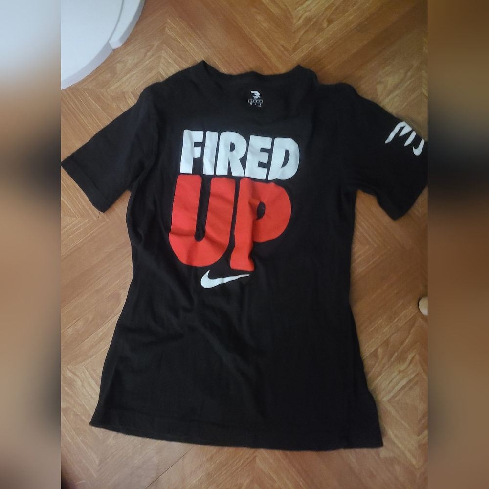 Nike Black 'Fired Up' T-Shirt Size Large NWOT